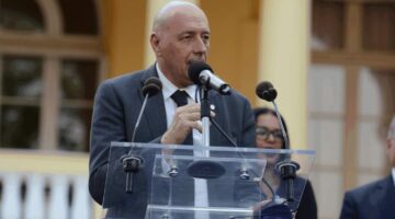 بالاجماع الجمعية العمومية للجنة الأولمبية تختار شريف العريان سكرتيرا عاما شرفيا