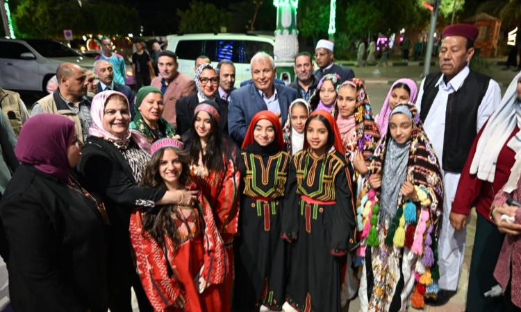 بالصور-اختتام فعاليات الأسبوع الثقافي الـ37 بمشروع "أهل مصر" بالوادي الجديد بالصور-اختتام فعاليات الأسبوع الثقافي الـ37 بمشروع "أهل مصر" بالوادي الجديد
