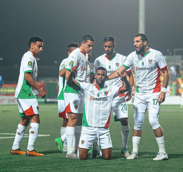 بالصور: اعتداءات على جماهير مولودية الجزائر.. وإدارة النادي تندد