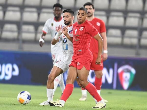 بالصور.. الفحيحيل يوقف قطار الكويت بالصور.. الفحيحيل يوقف قطار الكويت