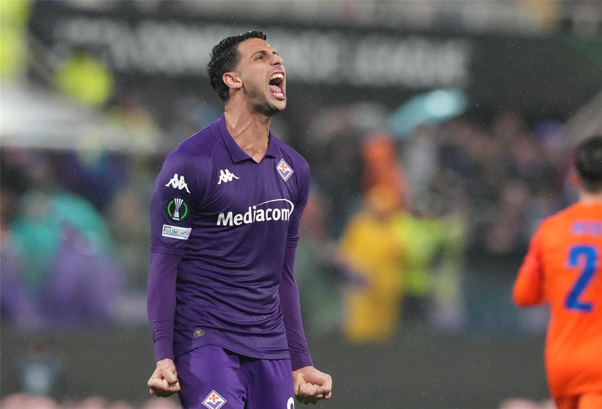 بالصور: فيورنتينا وبيتيس إلى نصف نهائي المؤتمر بالصور: فيورنتينا وبيتيس إلى نصف نهائي المؤتمر