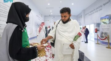 بدء توافد ضيوف الرحمن على الأراضي المقدسة استعداداً لأداء مناسك الحج
