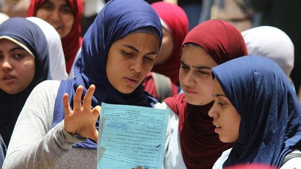 بعد الانتهاء من الأسئلة.. مصادر بالتعليم: الامتحانات في المدارس مش في الجامعات