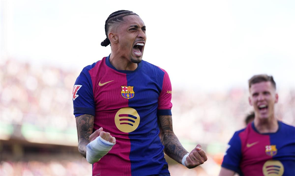 بعد فشل ضم محمد صلاح.. الهلال السعودي يقدم عرضًا مغريًا لـ رافينها بعد فشل ضم محمد صلاح.. الهلال السعودي يقدم عرضًا مغريًا لـ رافينها