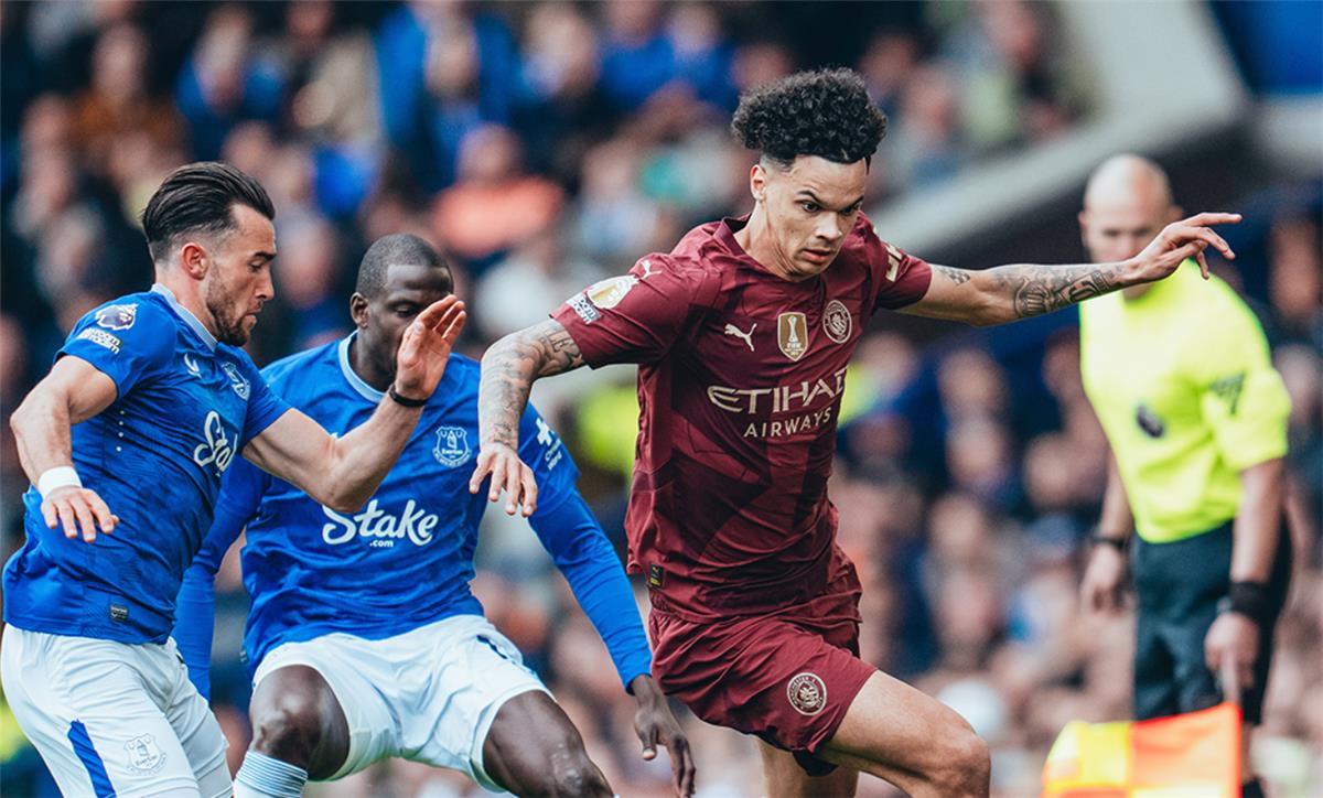 ترتيب الدوري الإنجليزي بعد فوز مانشستر سيتي على إيفرتون ترتيب الدوري الإنجليزي بعد فوز مانشستر سيتي على إيفرتون