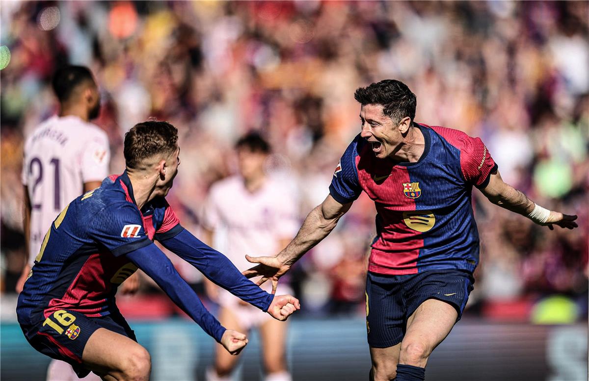 تشكيل برشلونة أمام سيلتا فيحو في الدوري الإسباني.. موقف ليفاندوفسكي تشكيل برشلونة أمام سيلتا فيحو في الدوري الإسباني.. موقف ليفاندوفسكي