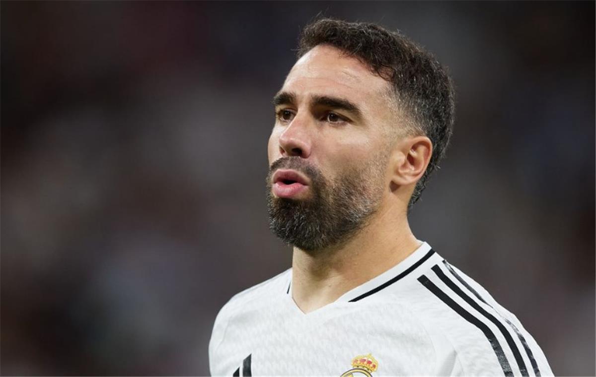 تطورات جديدة بشأن إصابة كارفاخال وموقفه من المشاركة مع ريال مدريد في كأس العالم للأندية
