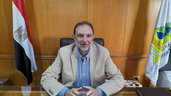 تفاصيل صادمة حول سبب إغلاق محلات «بلبن».. رئيس «سلامة الغذاء» يوضح