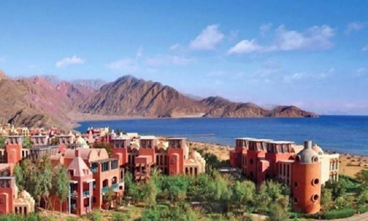 خبراء تنمية:سيناء من حروب طرد المحتل والإرهاب لحروب التعمير