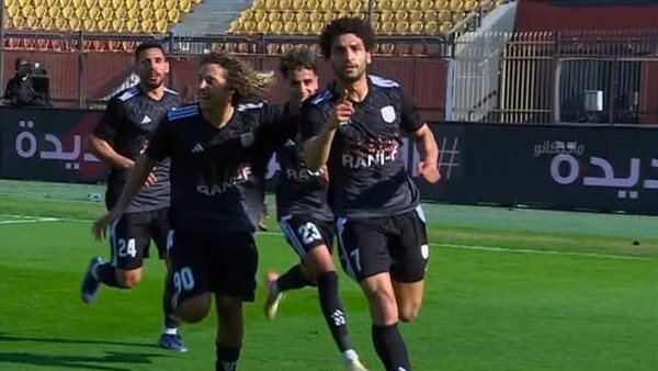 خلال 3 دقائق.. فاركو يضرب الأهلي بثنائية في كأس عاصمة مصر خلال 3 دقائق.. فاركو يضرب الأهلي بثنائية في كأس عاصمة مصر