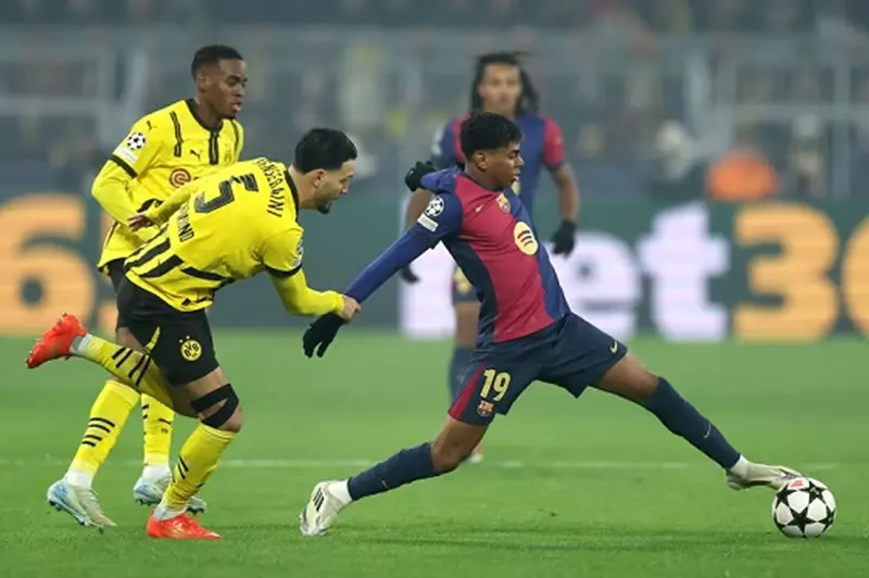 دوري أبطال أوروبا.. موعد مباراة برشلونة ضد بروسيا دورتموند والقناة الناقلة