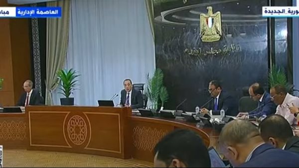رئيس الوزراء: اطمئنوا.. أوضاعنا الاقتصادية مستقرة رئيس الوزراء: اطمئنوا.. أوضاعنا الاقتصادية مستقرة