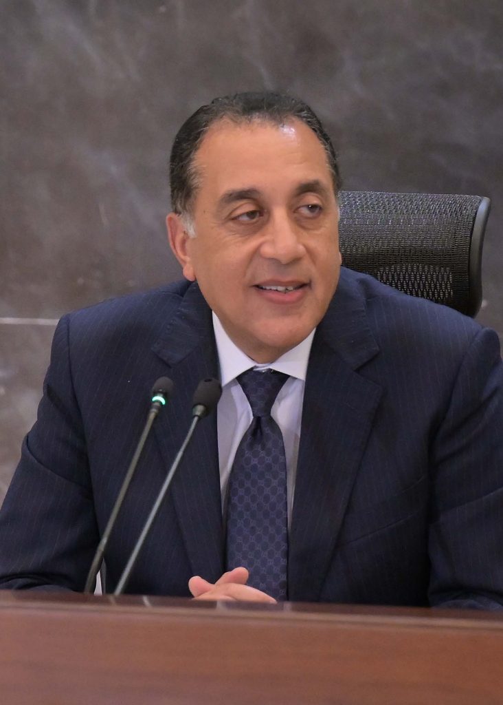 رئيس الوزراء: الحكومة تستهدف توريد أكبر كمية من القمح المحلي الموسم الحالي رئيس الوزراء: الحكومة تستهدف توريد أكبر كمية من القمح المحلي الموسم الحالي