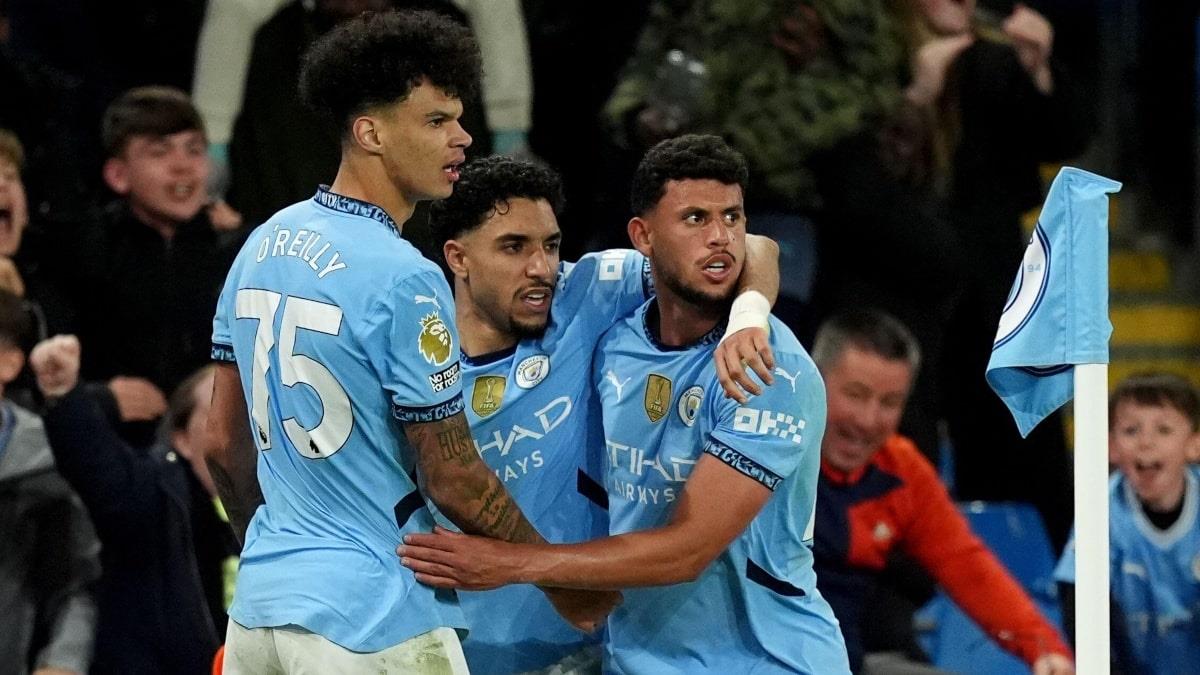 رجل مباراة مانشستر سيتي وأستون فيلا في الدوري الإنجليزي رجل مباراة مانشستر سيتي وأستون فيلا في الدوري الإنجليزي