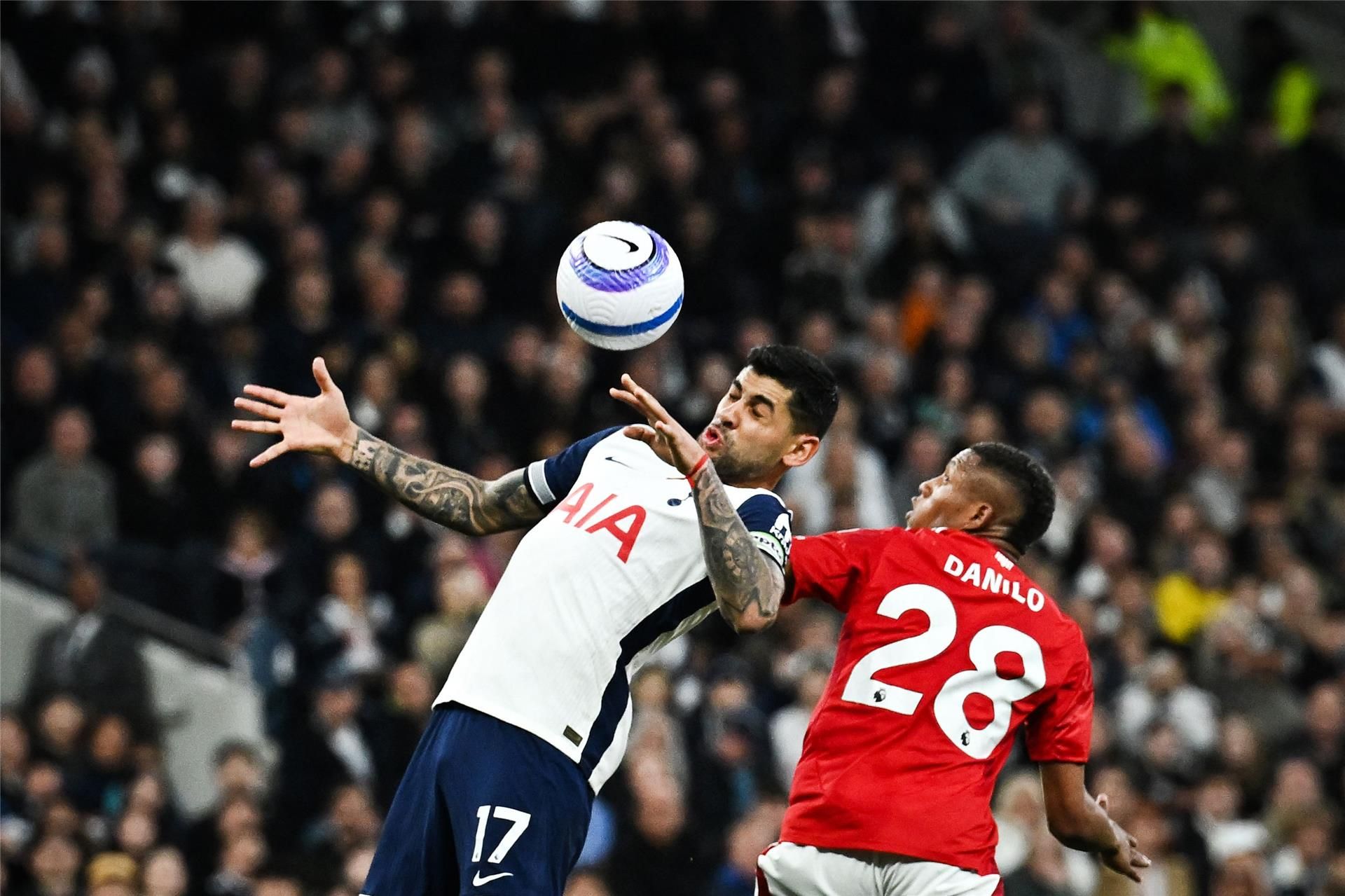 روميرو يفتح الباب أمام الرحيل صوب الدوري الإسباني