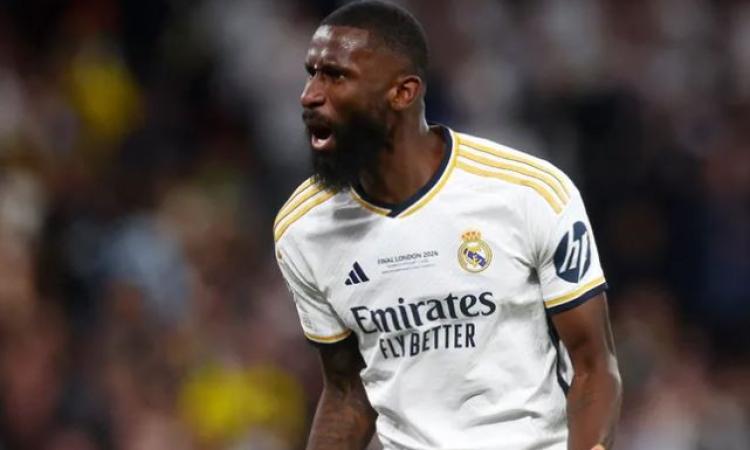 ريال مدريد يعلن إصابة روديجر بتمزق في الغضروف الخارجي للركبة اليسرى