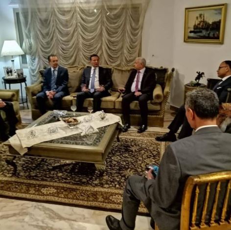 وزير الزراعة يبحث مع وزراء ومستثمرين بتونس التعاون في مجال الصادرات والبحث العلمي