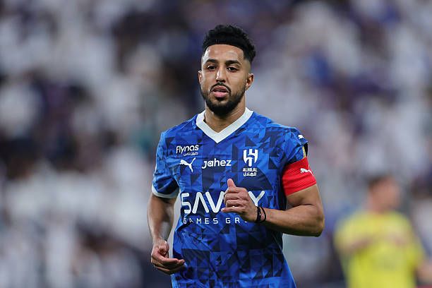 سالم الدوسري يساوم الهلال على التجديد