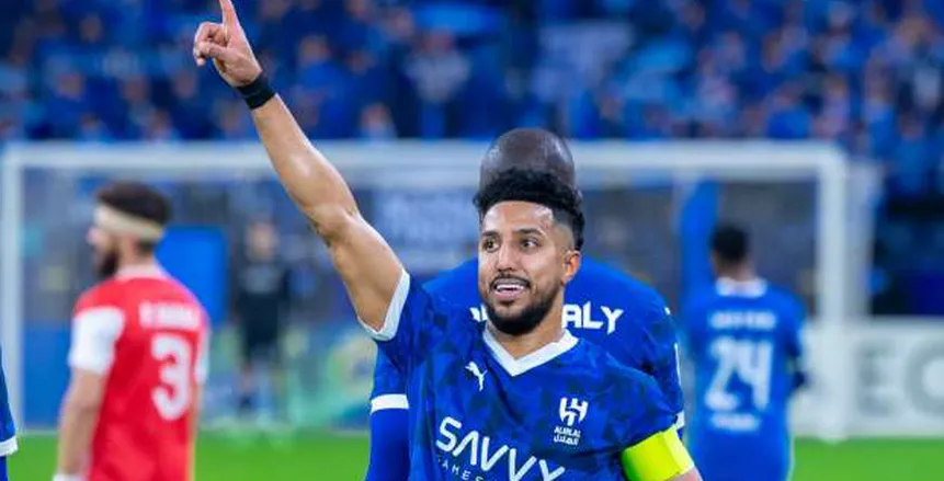 سالم الدوسري يمدد عقده مع الهلال ليصبح الأعلى راتبًا بين اللاعبين السعوديين. سالم الدوسري يمدد عقده مع الهلال ليصبح الأعلى راتبًا بين اللاعبين السعوديين.