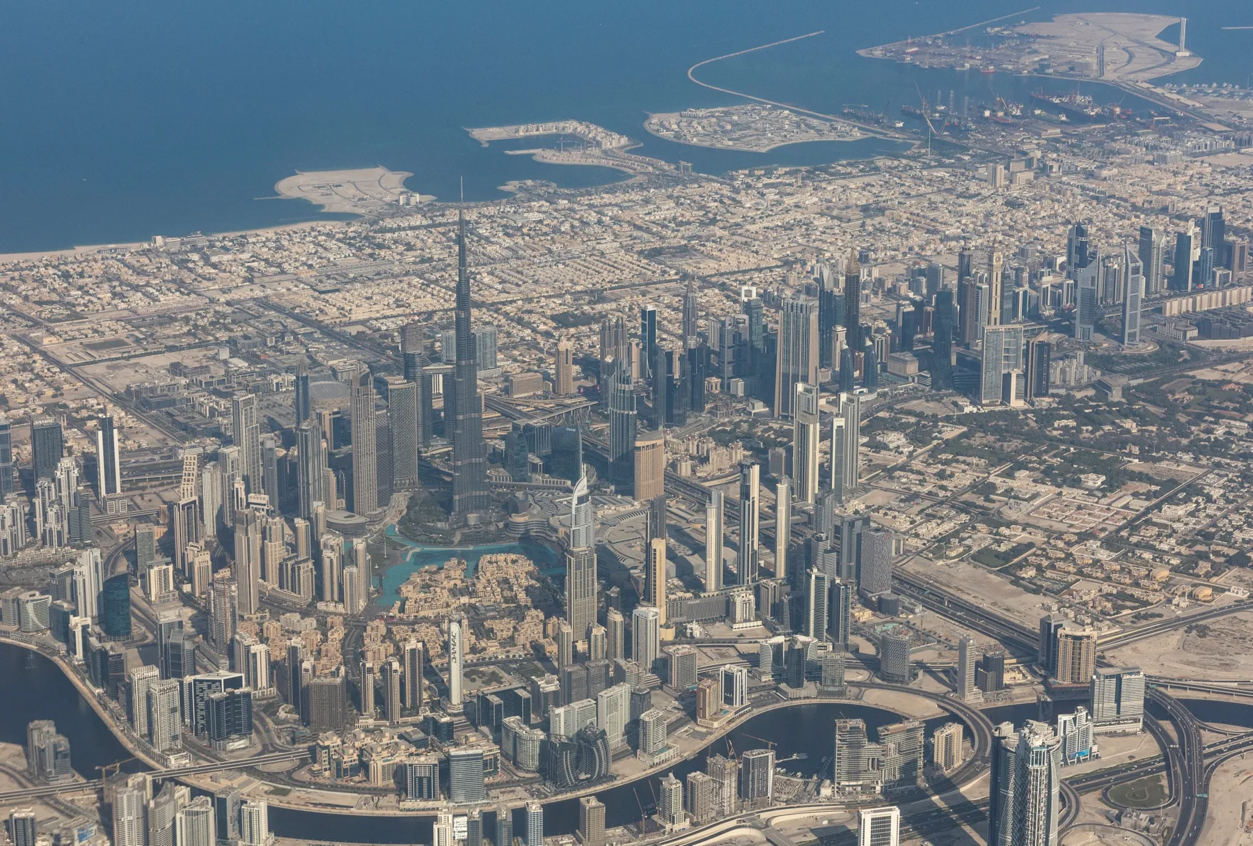 قطاع العقارات في دبي يتجه نحو السندات الإسلامية وسط طفرة وغموض السوق