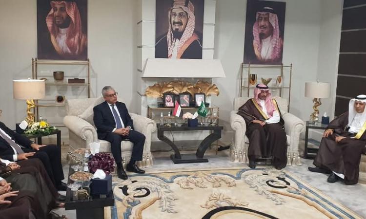 صور..السفير المصري في الرياض يشارك في الملتقى الصناعي المصري السعودي