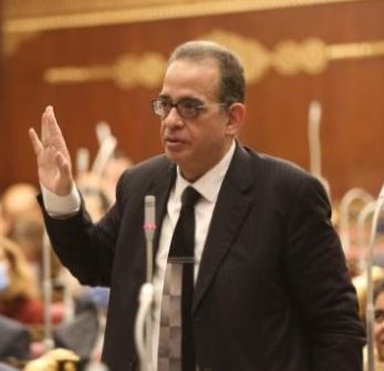النائب طارق عبدالعزيز: نريد شركات قطاع الأعمال التي تقود قاطرة الاقتصاد الوطني