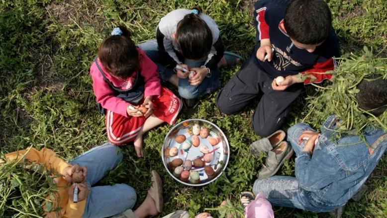 طقس شم النسيم معتدل الحرارة ورائع للتنزه