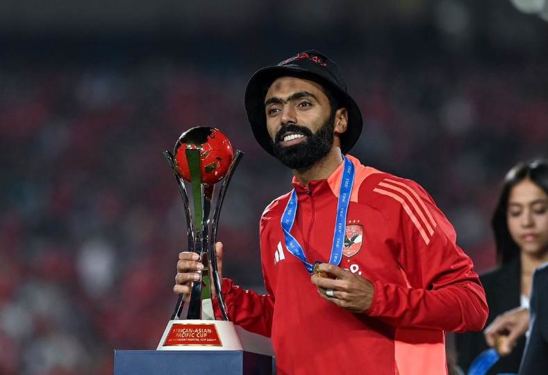 على رأسهم الشحات.. الفيفا يسلط الضوء على إنجازات لاعبي الأهلي قبل المونديال على رأسهم الشحات.. الفيفا يسلط الضوء على إنجازات لاعبي الأهلي قبل المونديال