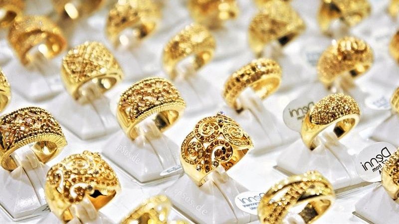 عيار 21 يخسر 300 جنيه.. مفاجأة غير متوقعة في أسعار الذهب اليوم