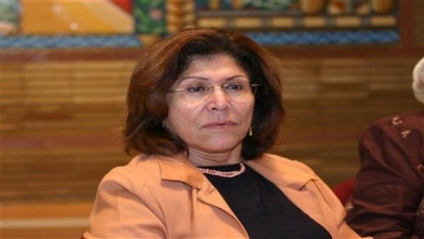 فريدة الشوباشي: الحجاب للمرأة وقاية من الشمس وليس للتقوى