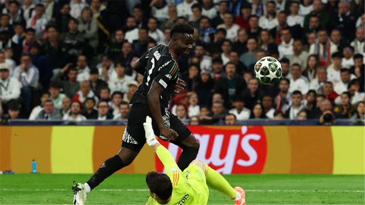 فيديو | ساكا يسجل هدف آرسنال الأول أمام ريال مدريد في دوري أبطال أوروبا