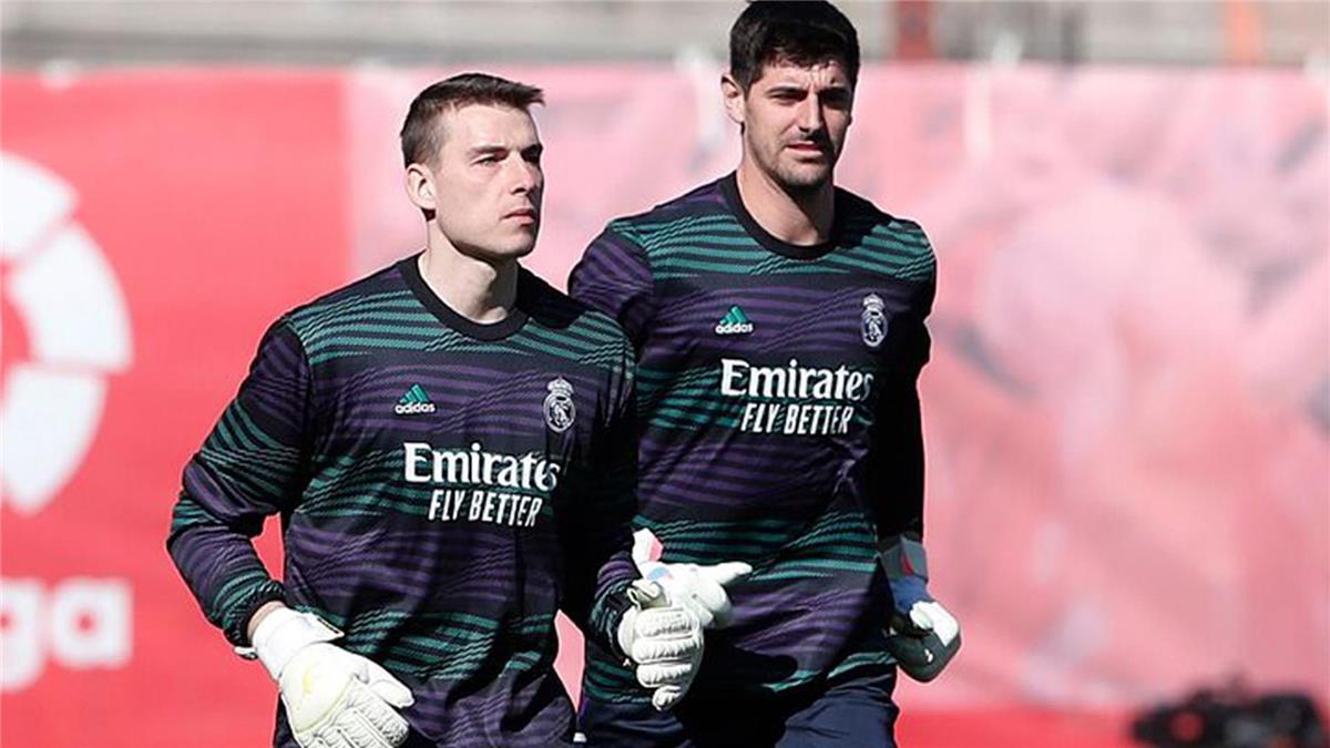 قائمة ريال مدريد لمباراة فالنسيا في الدوري الإسباني.. موقف كورتوا ولونين