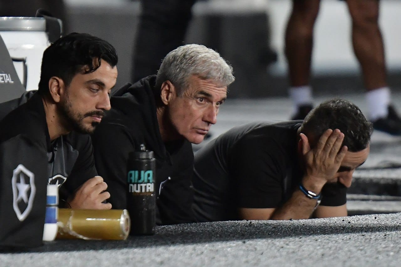 كاسترو يكشف كواليس رحيله عن النصر ويتحدث عن كريستيانو رونالدو كاسترو يكشف كواليس رحيله عن النصر ويتحدث عن كريستيانو رونالدو