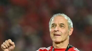 كولر يقترب من التواجد في كأس العالم عبر بوابة نادي عربي.. عقبة وحيدة