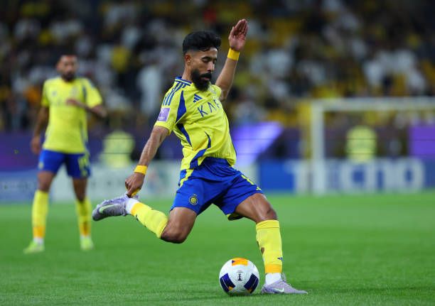 لاعب النصر: الدوري لا يزال في الملعب