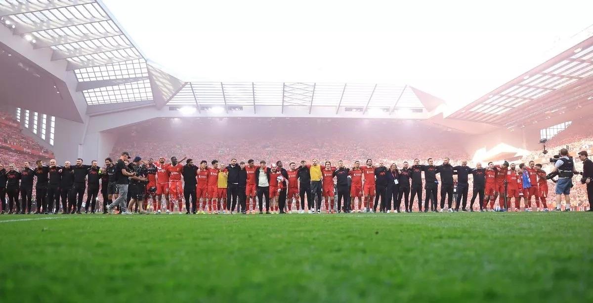 لاعب ليفربول يواجه خطر العقوبة بسبب احتفاله في مباراة توتنهام