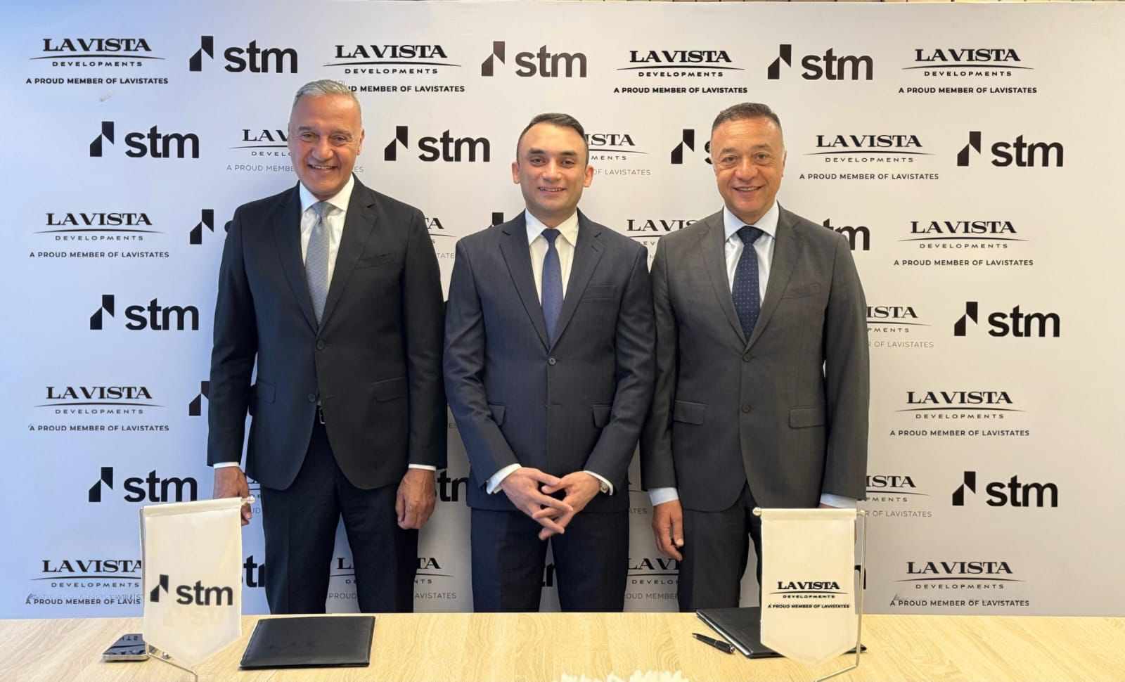 “لافيستا” توقع مذكرة تفاهم مع “STM” لتسويق مشروع “لافيستا سيتي”