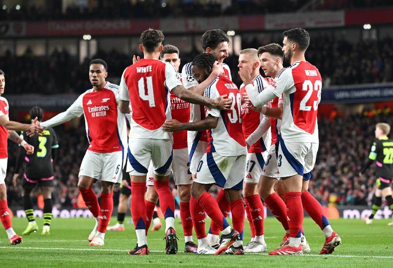 ليفربول يترقب هدية كريستال بالاس أمام أرسنال لحسم لقب الدوري الإنجليزي ليفربول يترقب هدية كريستال بالاس أمام أرسنال لحسم لقب الدوري الإنجليزي