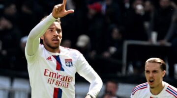 ليون يفوز على رين 4 -1 ويصعد للمركز الرابع بالدوري الفرنسي