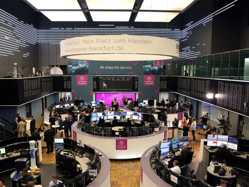 مؤشرات الأسهم الأوروبية تتراجع 0.9% مؤشرات الأسهم الأوروبية تتراجع 0.9%