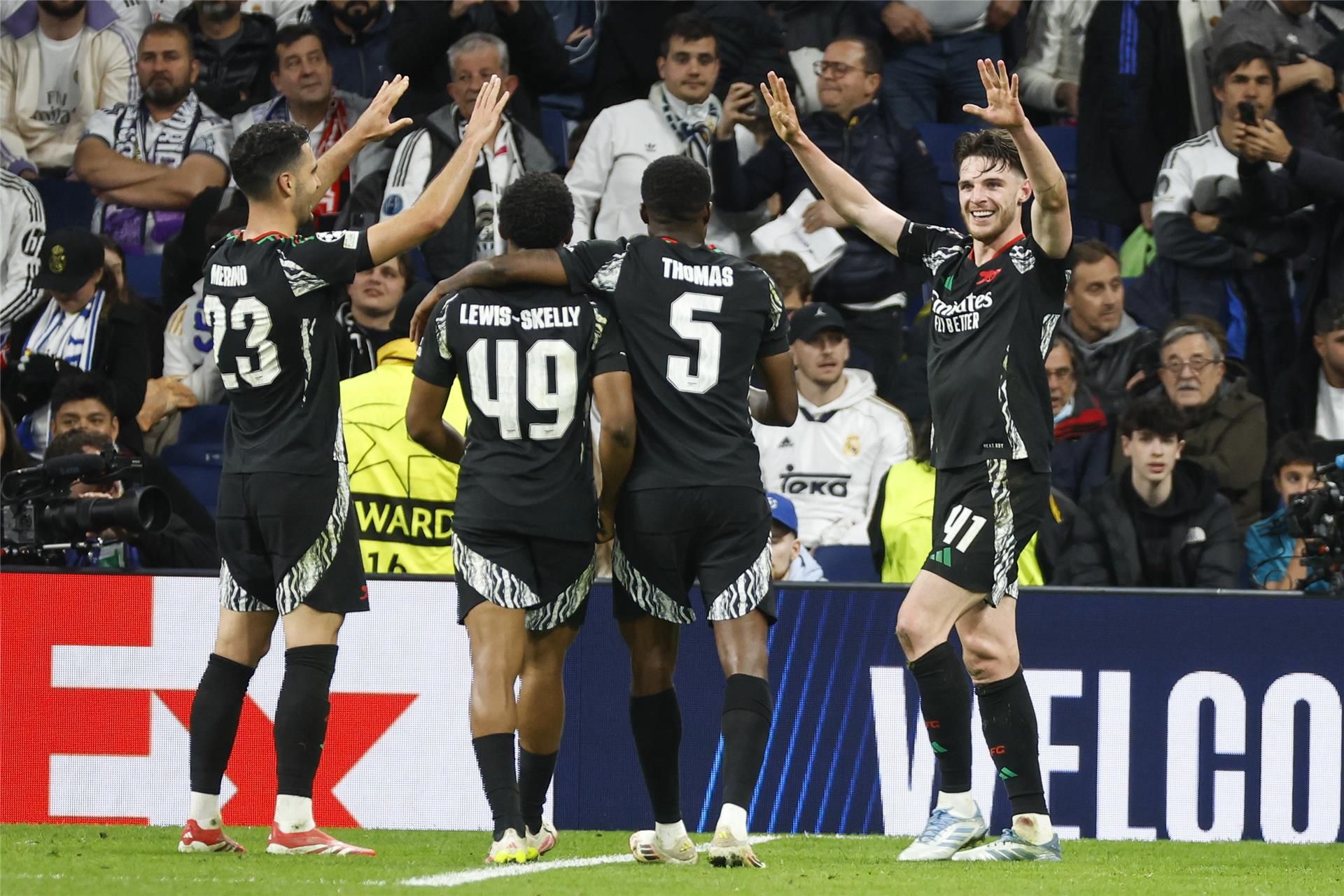 ما الفرق المتأهلة للدور نصف النهائي في دوري أبطال أوروبا 2024-2025