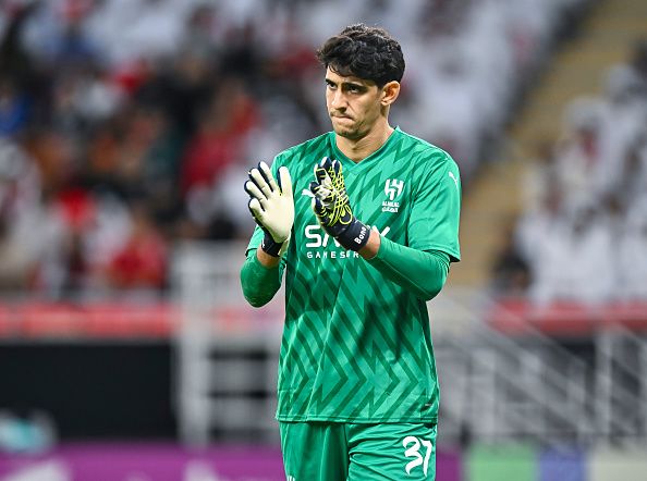 ماذا يفعل الهلال في غياب بونو؟
