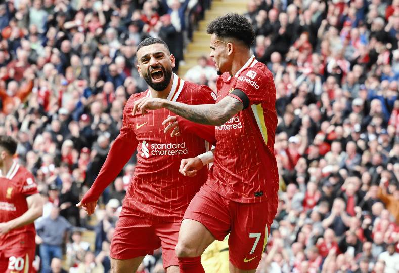 ماذا ينتظر ليفربول بعد التتويج بالدوري الإنجليزي؟