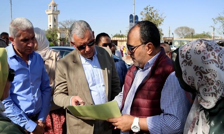 محافظ الإسماعيلية يطلق خطة شاملة لتطوير الحدائق