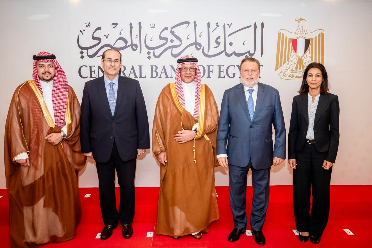 محافظ البنك المركزي يلتقي الأمين العام للمجلس التنسيقي المصري السعودي لبحث أوجه التعاون المشترك