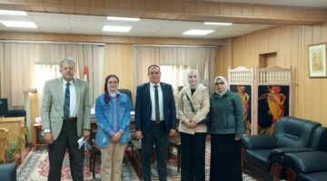 محافظ الدقهلية يتابع أعمال مبادرة "رواد النيل" التابعه للبنك المركزي لتمكين المرأة اقتصاديا واجتماعيا 