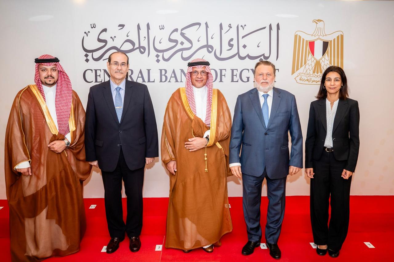 محافظ المركزي يلتقي الأمين العام للمجلس التنسيقي المصري السعودي