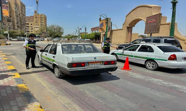 محافظ المنيا يوجه بتكثيف حملات المرور للتأكد من الالتزام بتعريفة الركوب