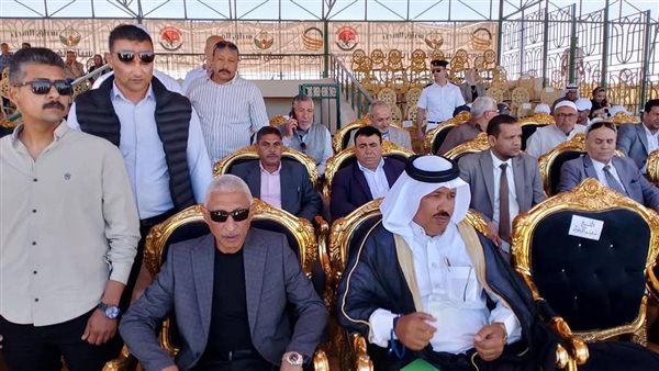 محافظ شمال سيناء يطلق إشارة البدء لسباق الهجن بالعريش بمشاركة 313 جملا