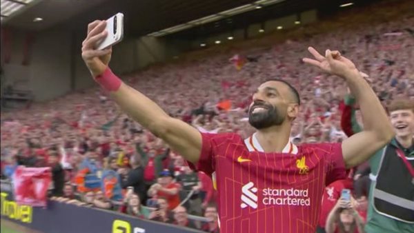 محمد صلاح يسجل هدف عالمي في مرمى توتنهام في الدوري الإنجليزي (فيديو)